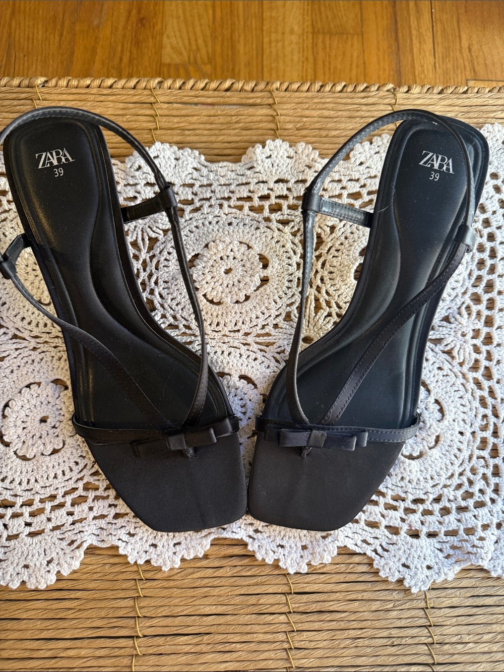 ZARA Black Bow-Front Slingback Heels